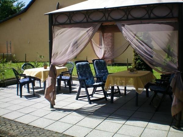 Hotel Mosel-Gästehaus Kirch Ernst Zimmer foto